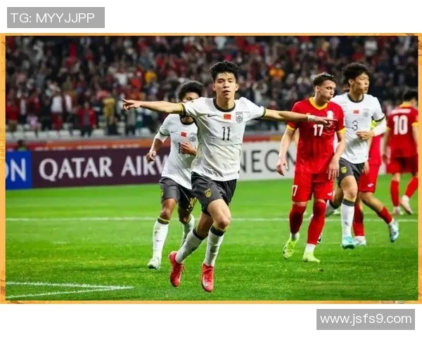 亚洲杯中国足球队员展现拼搏精神力争佳绩的奋斗历程与未来展望